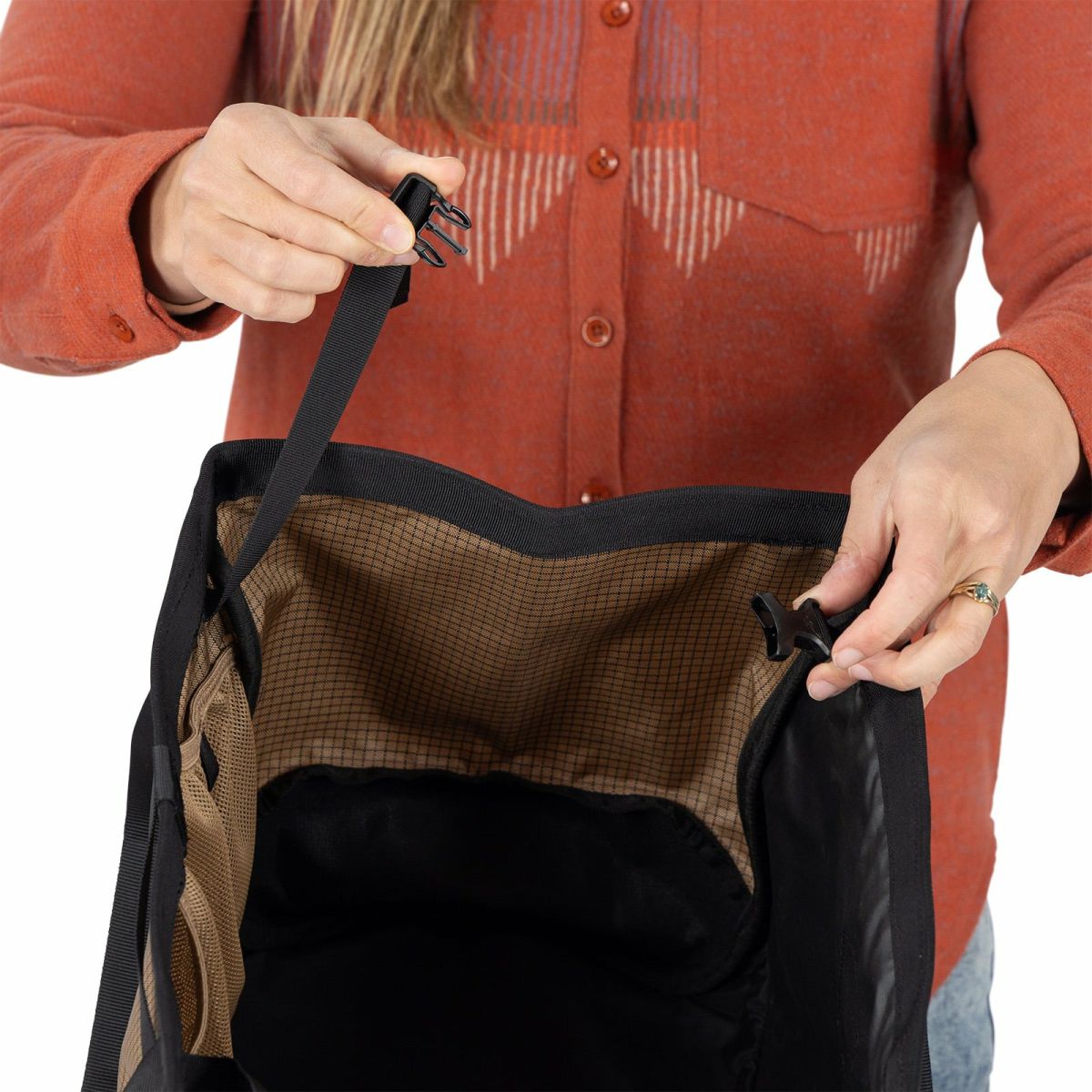 Campcore Transporter™ Gear Tote 28