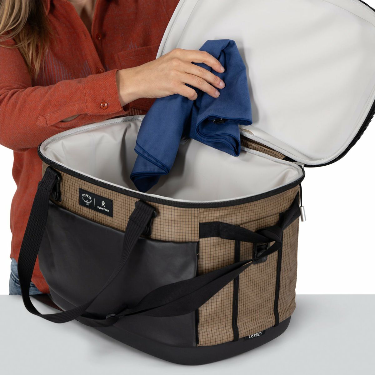 Hydro Flask® Campcore Carryout™ Cooler 30L