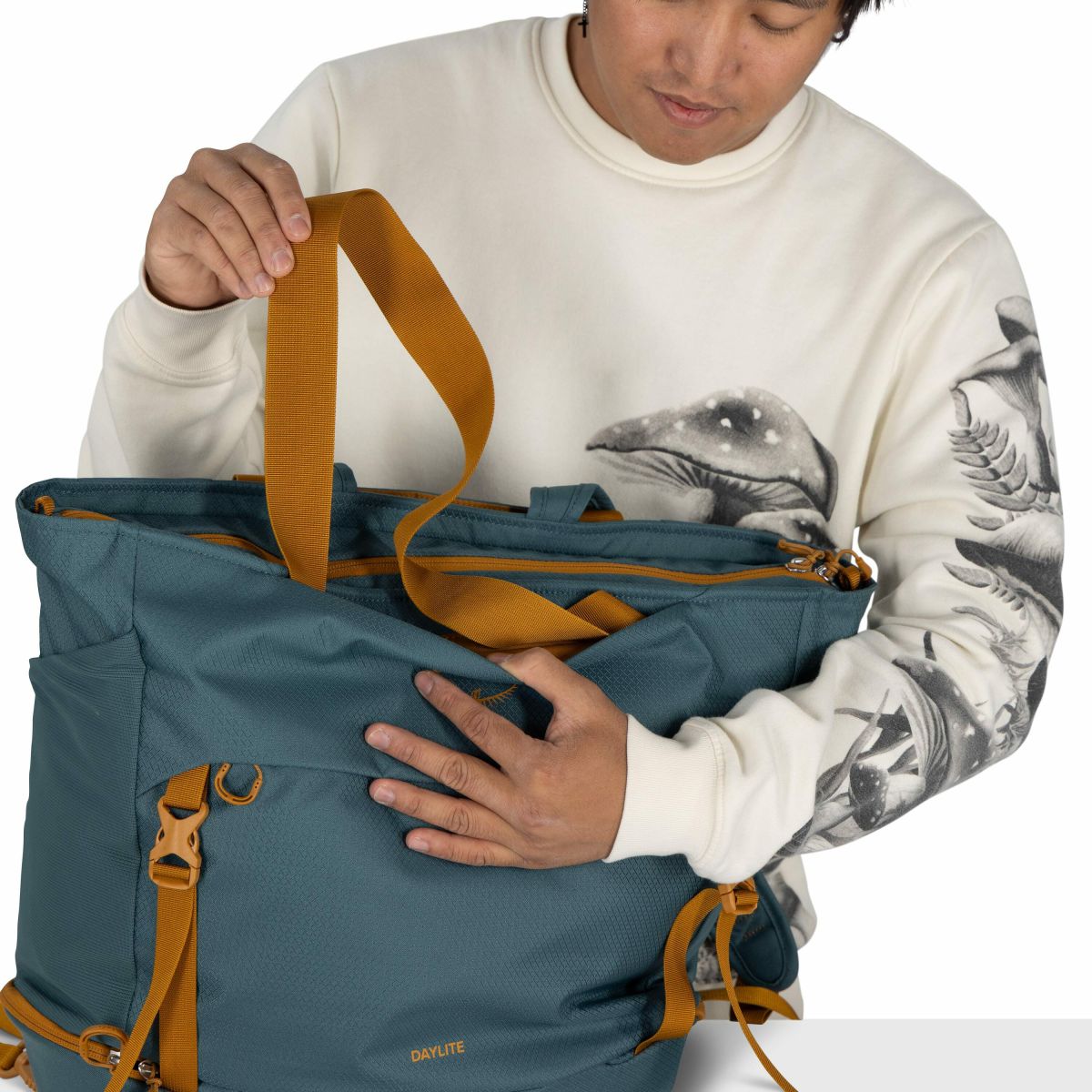 Daylite™ Large Tote Pack